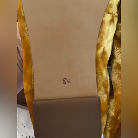 Sam Edelman Yellow Velour Velvet Flats - Sz 8.5 - Picture 5 of 6